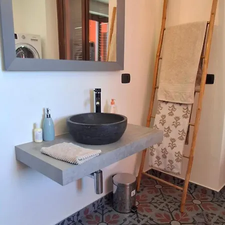 Heavenly Abode - بارباريسكو